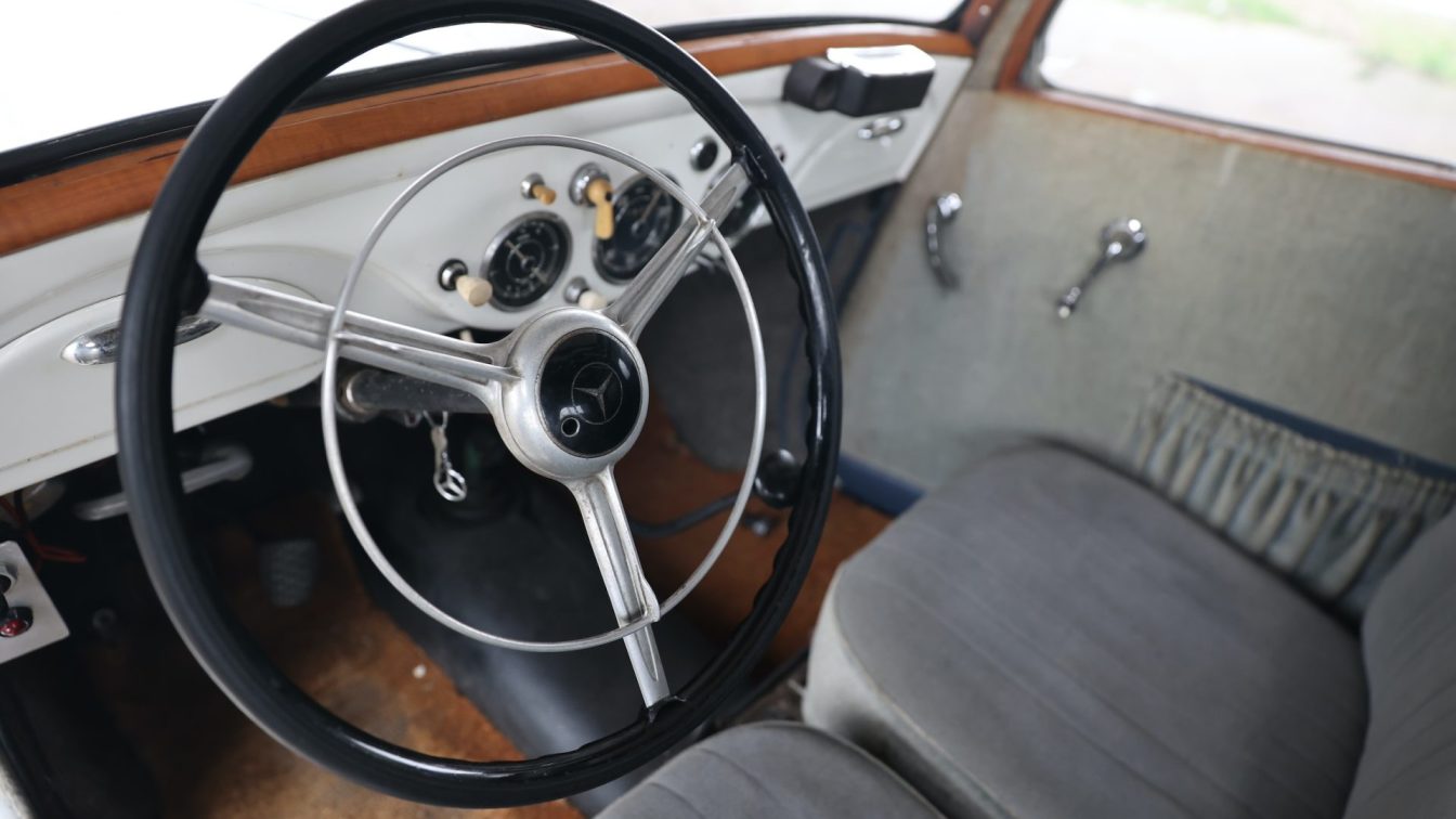 Mercedes-Benz 170 DS